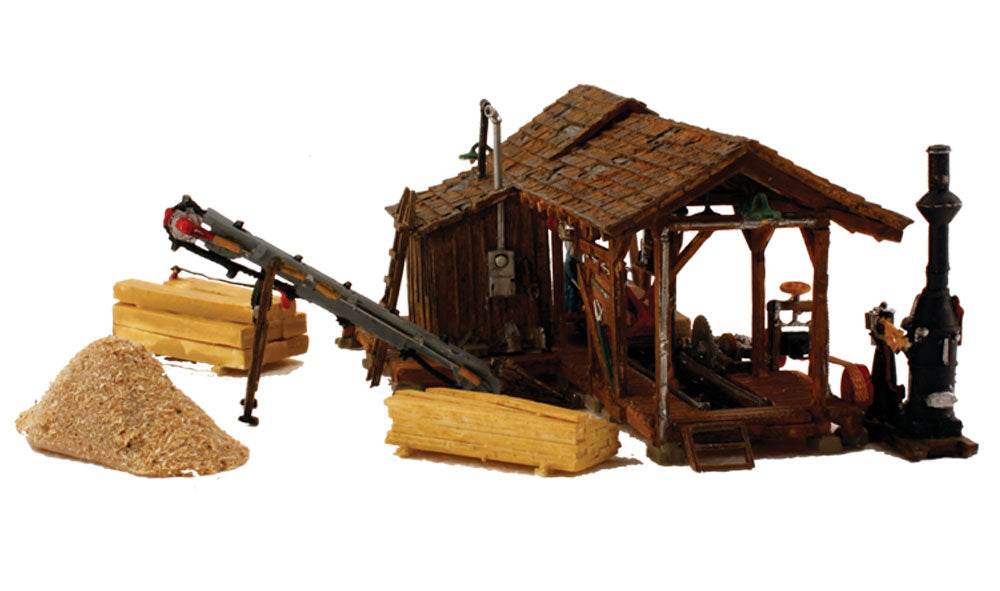 WOODLAND SCENICS Buzz's Sawmill - HO Scale