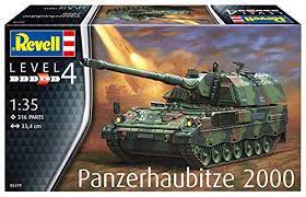 Revell 03279 Panzerhaubitze 2000 1/35 Scale RVG
