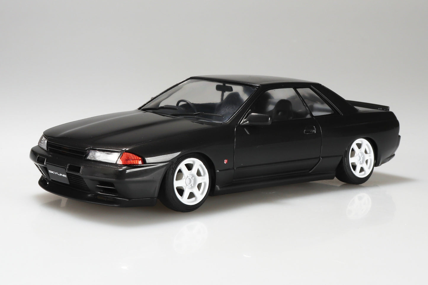 Aoshima 1/24 Nissan BNR32 Skyline GT-R '89