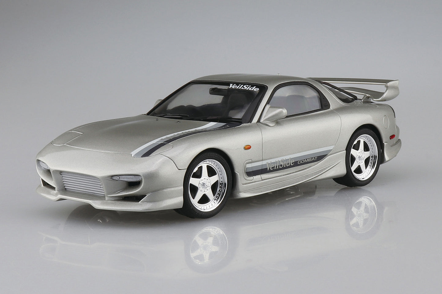 Aoshima 1/24 Veilside Combat Model FD3S RX-7 '91 （Mazda）