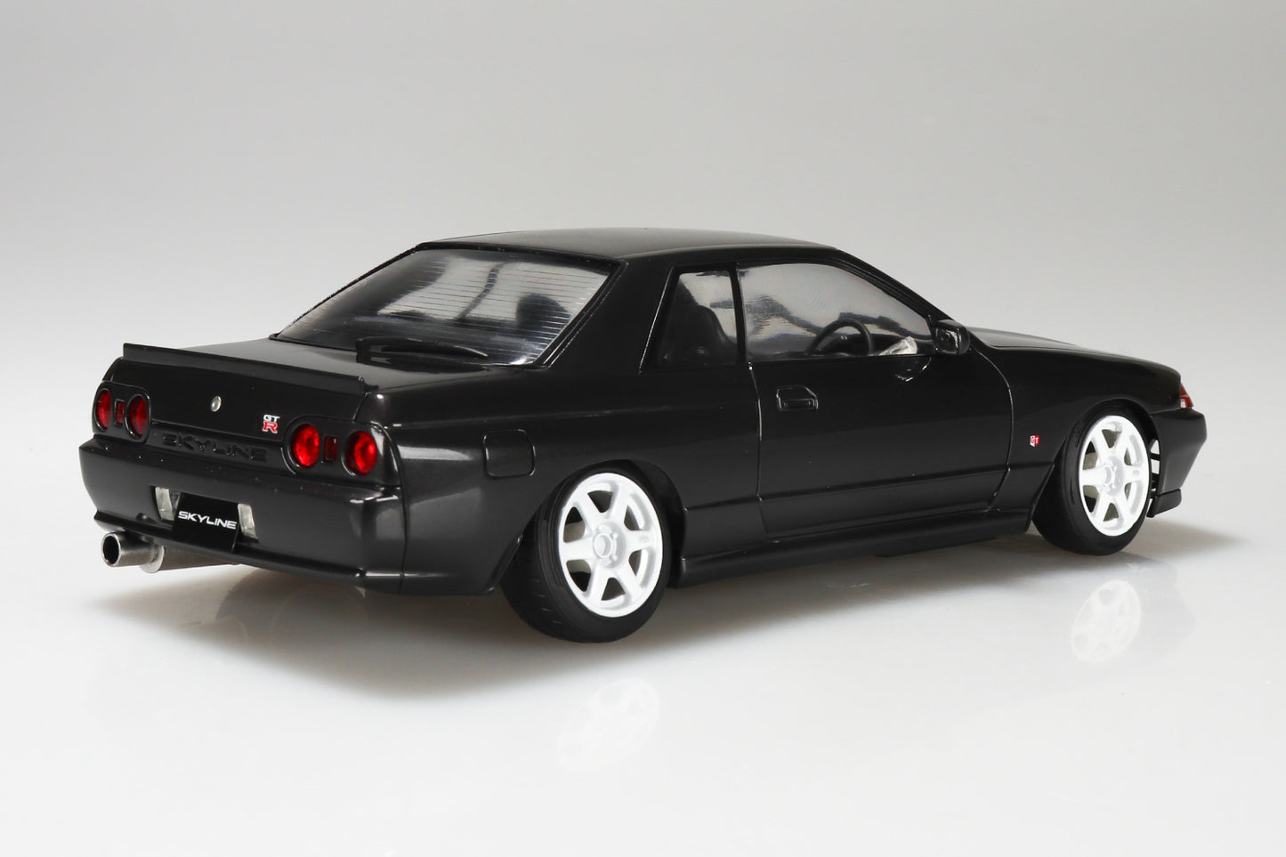 Aoshima 1/24 Nissan BNR32 Skyline GT-R '89