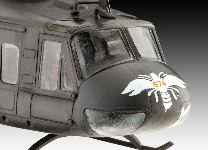 Revell 1/100 Bell UH-1H Gunship