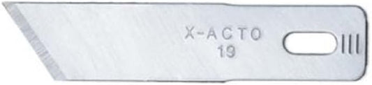 X219 #19 BLADE CARDED (5)