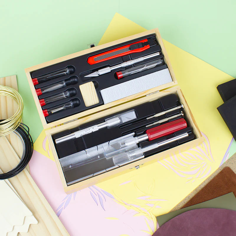 EXCEL 44286 Deluxe Knife and Tool Set