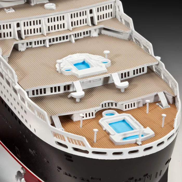 Revell 05231 Ocean Liner Queen Mary 2