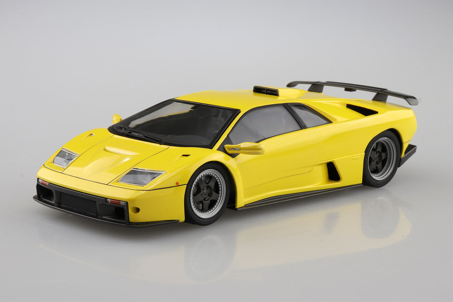 Aoshima 1/24 Lamborgini Diablo GT '99