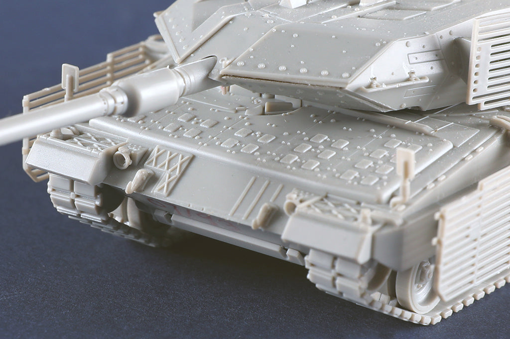 Trumpeter 1/72 Leopard 2A6M Canadian Main Battle Tank (MBT)