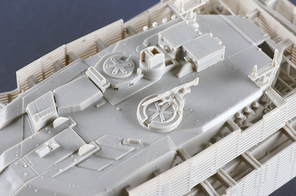 Trumpeter 1/72 Leopard 2A6M Canadian Main Battle Tank (MBT)