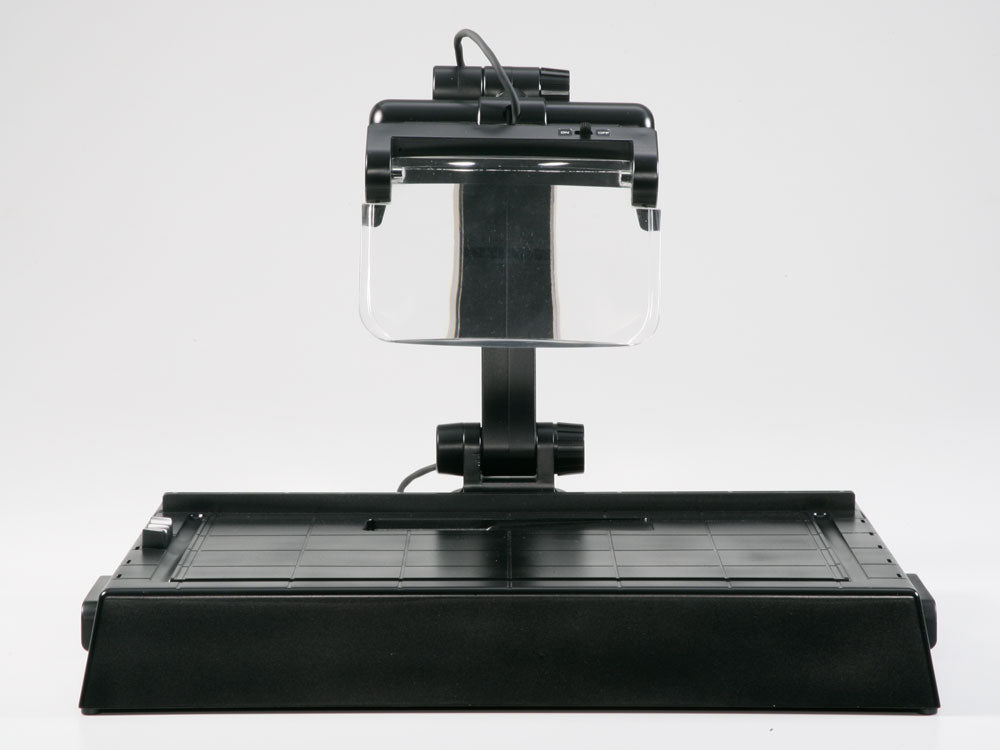 Tamiya Work Station w/Magnifying Lens/Light
