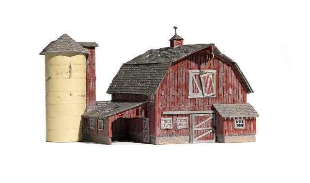WOODLAND SCENICS N Old Weathered Barn