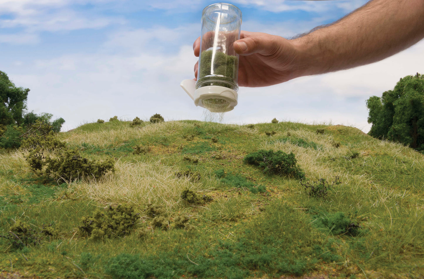 WOODLAND SCENICS Static Grass Shaker Kit