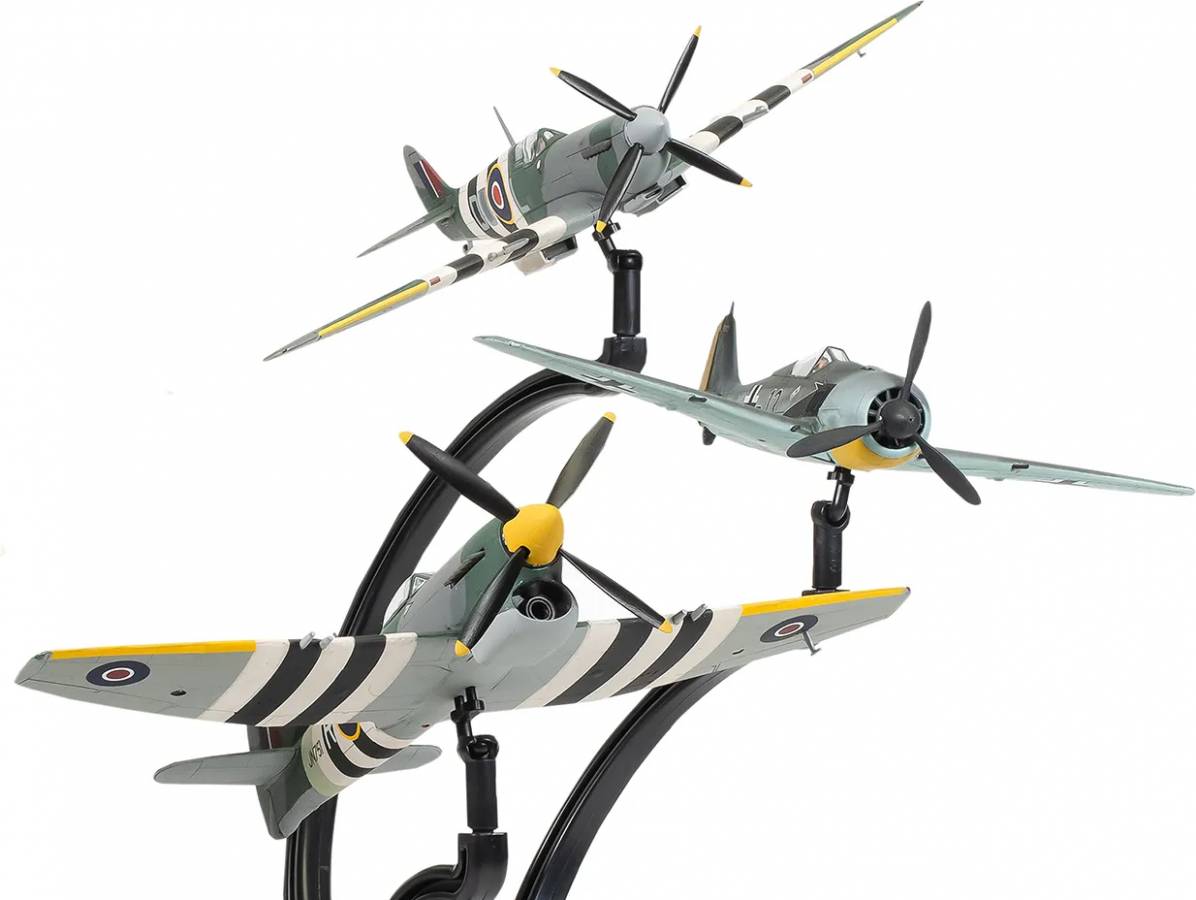 Airfix 1/72 D-Day Fighters Gift Set