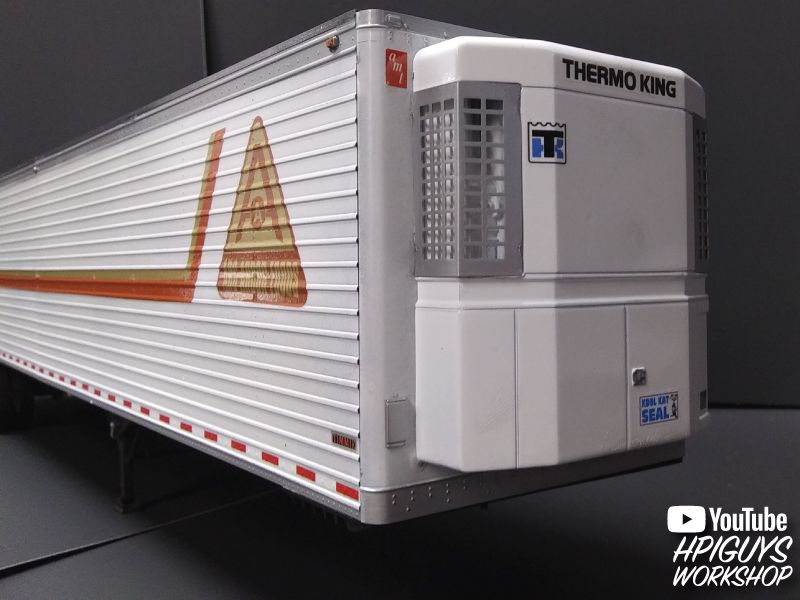 AMT 1/24 Reefer Semi Trailer