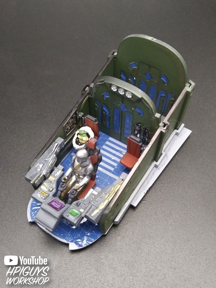 AMT Star Wars Mandalorian Razor Crest 1/72 (Level 2)
