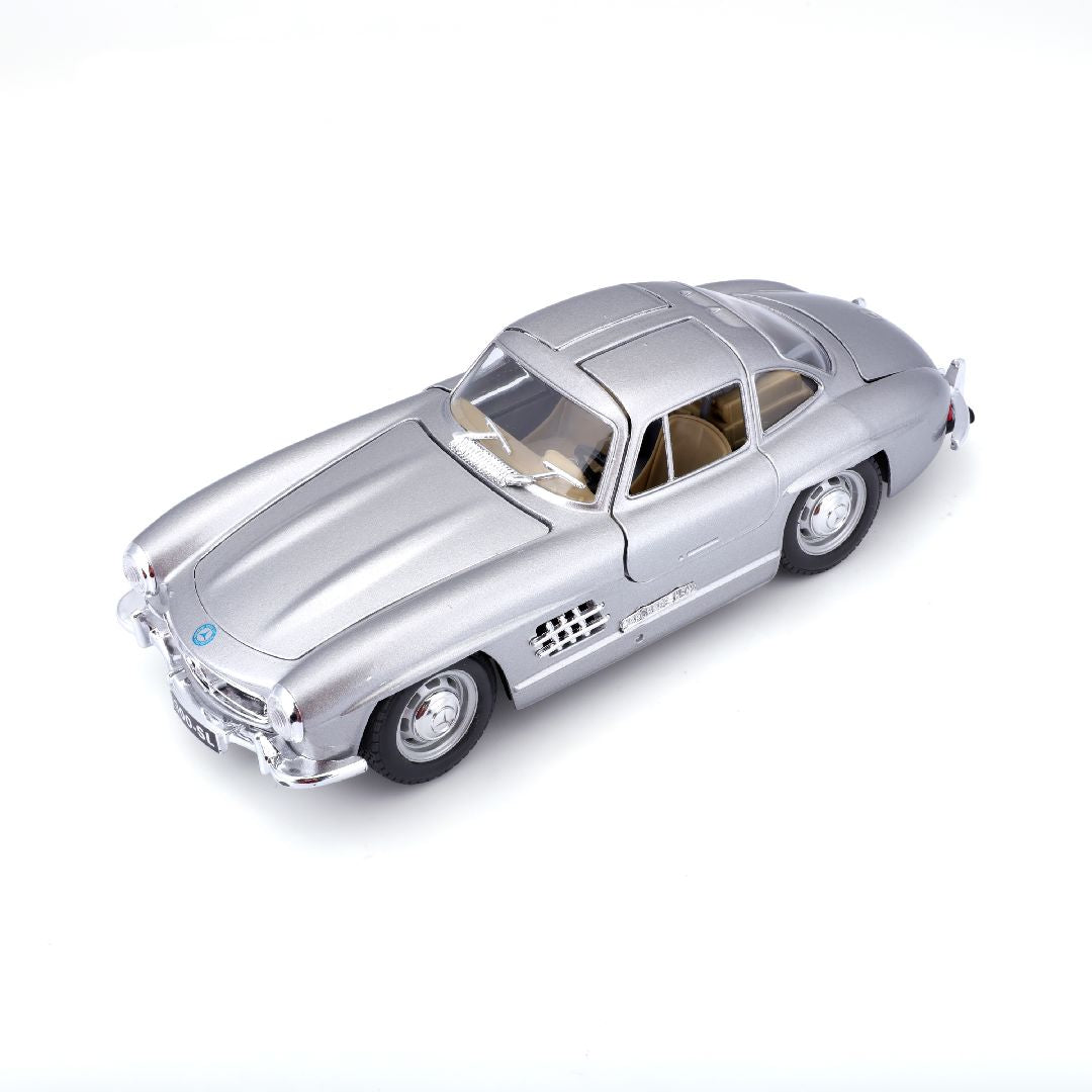 Bburago 1/24 Mercedes-Benz 300 SL (1954) - Silver