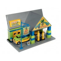 Auto World 1/48 Rat Fink Garage with 1/32 Tow Truck Set