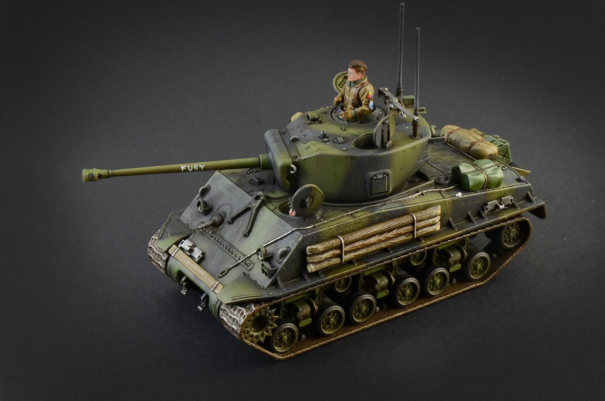 Italeri 1/56 M4A3E8 Sherman Fury
