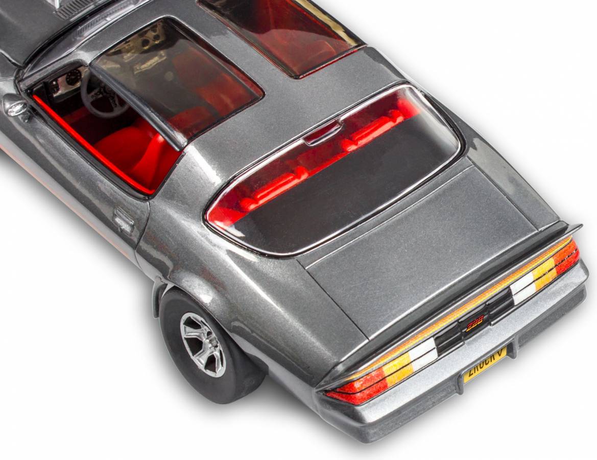 Revell 1/25 1981 Chevy Camaro Z-28