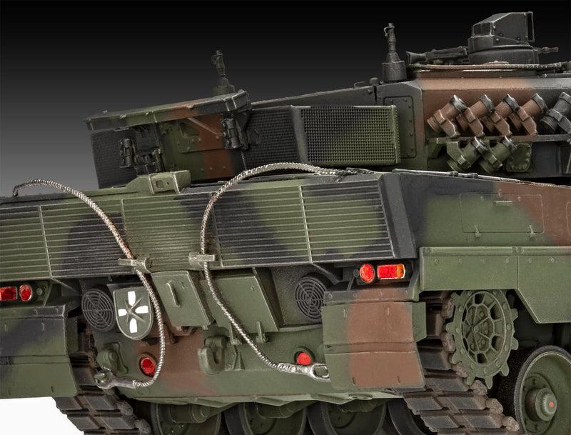 Revell 1/35 Leopard 2 A6A2 "70 Years Bundeswehr" (Exclusive Edition)